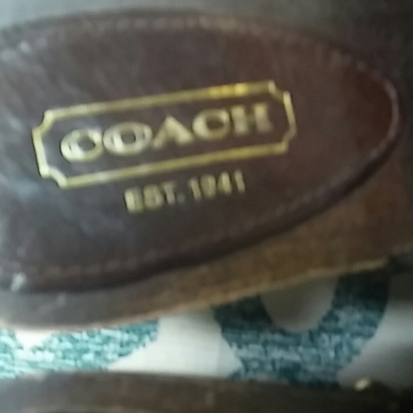 SHOES - Picture 5 of 6